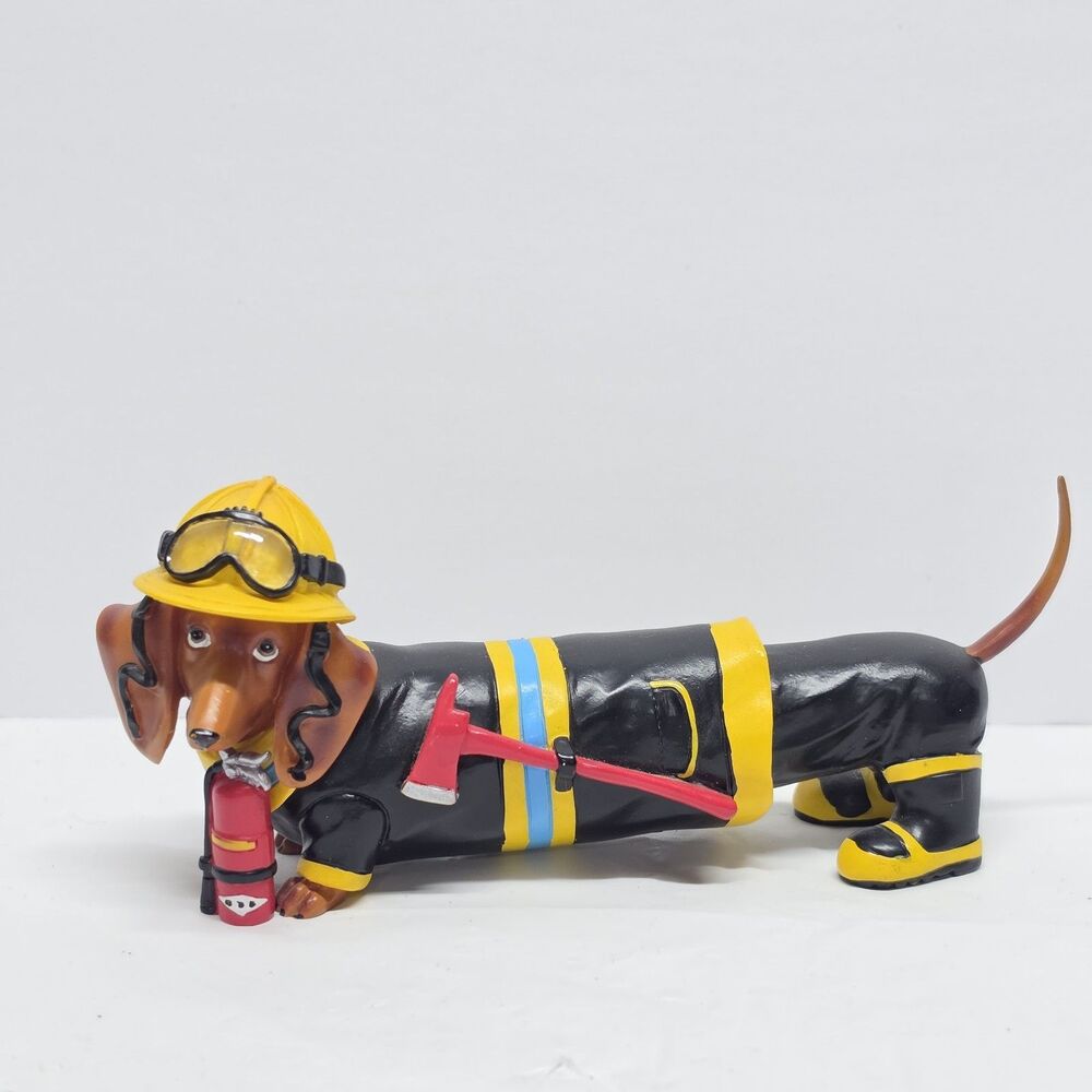 Westland Hot Diggity Dog Smoked Sausage Firefighter Dachshund Figurine 2008 Chip